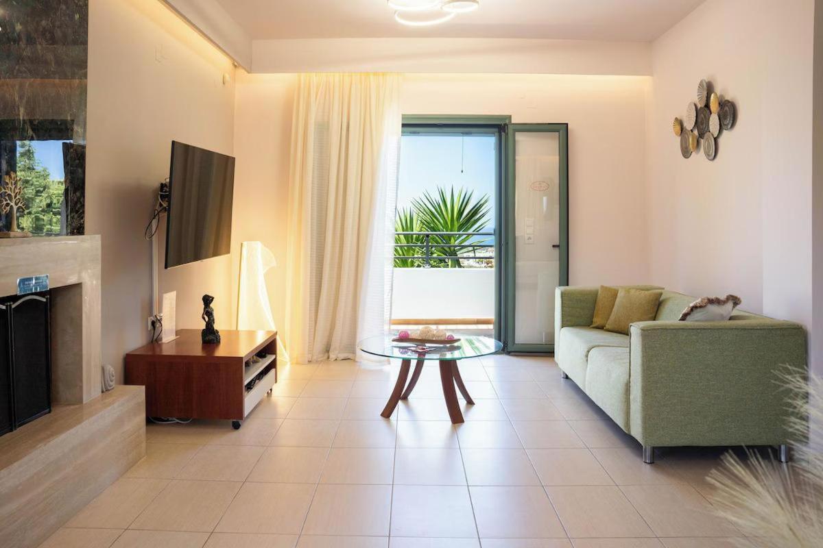 Villa Kyveli Loutra  Ngoại thất bức ảnh