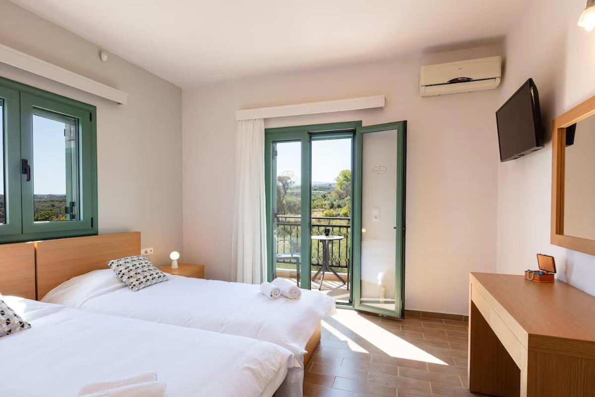 Villa Kyveli Loutra  Ngoại thất bức ảnh
