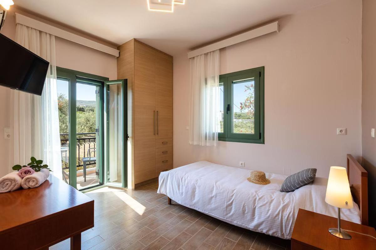 Villa Kyveli Loutra  Ngoại thất bức ảnh